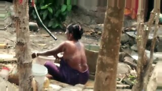 indian mom nude bath