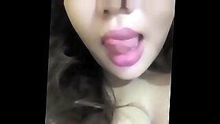 indian women show boob sucking