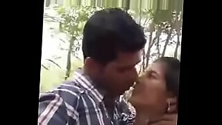 indian wife seduces hotel room service boy