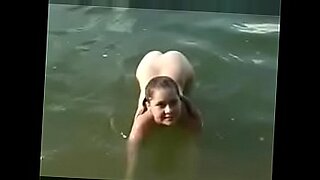 first time vargon girl sex