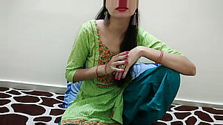 today-exclusive-desi-guy-sex-with-sasu-maa