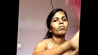 ladki ki chud chod kar chut fadhdi video