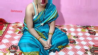 indian slim bhabhi porn in saree