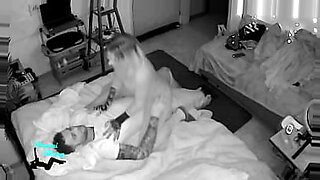 indian-mom-sleeping-his-son-try-sex-in-night-sleeping-time-in-back-mother-bed-hd-vedio