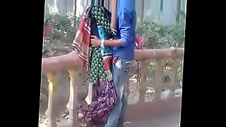 indian gril boy hot pron video in jungle