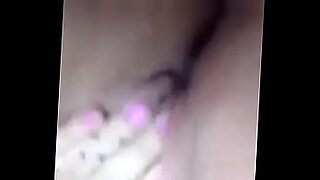 bleeding first time xxx girls video