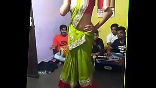 beautiful indian teacher in saree fucking with small boy