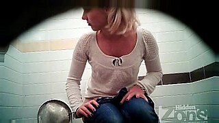 guy cum in drunk girl in toilet