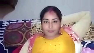 Hot-bhabhi-girls-only-romance-dever-video