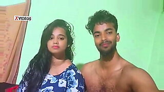 cute indian girl show ndue push boobs