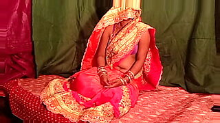 bhabhi sex yellow sari