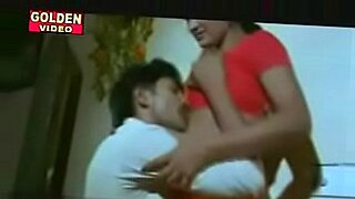 mom ko bete ne choda or pani andar chora porn