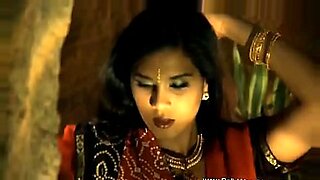 indian girl form bombay india hindi audeo